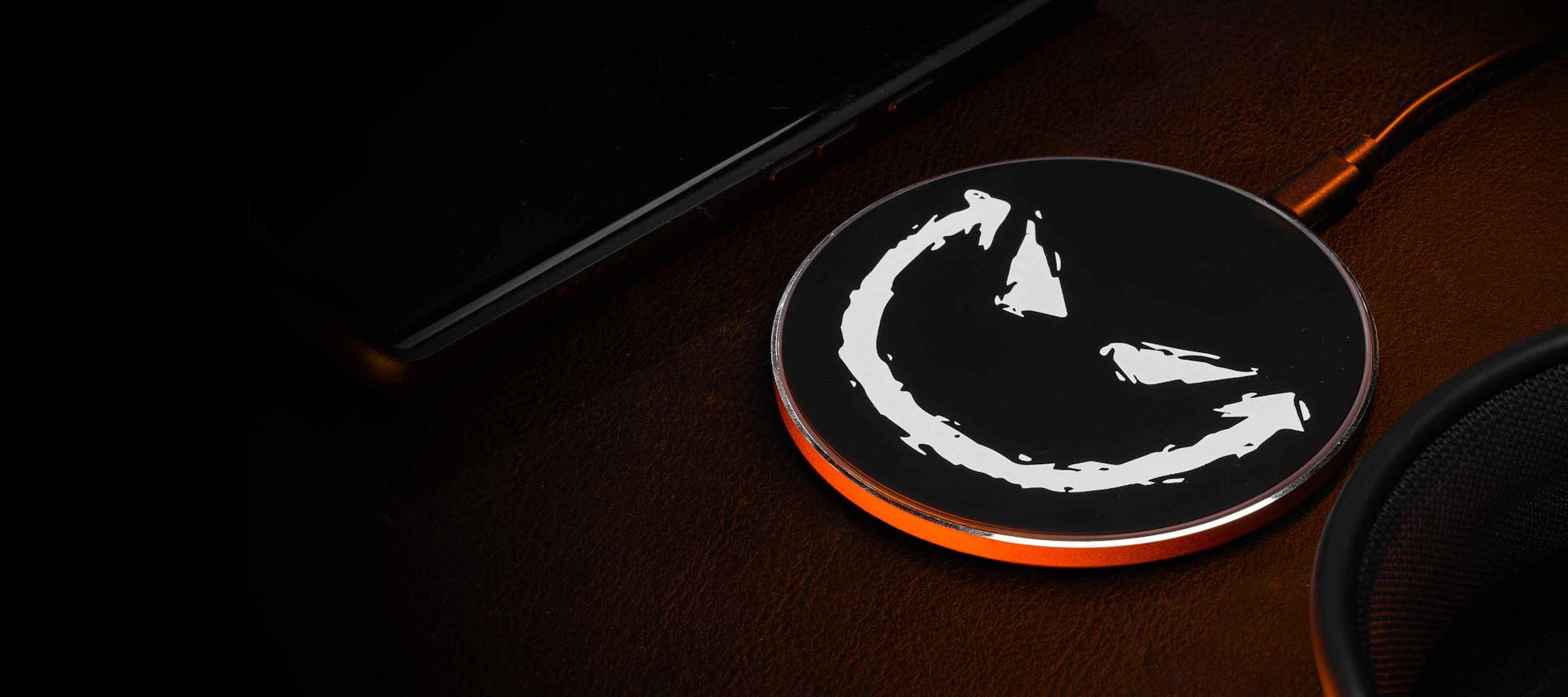 STEDI Wireless Charger | Smiley